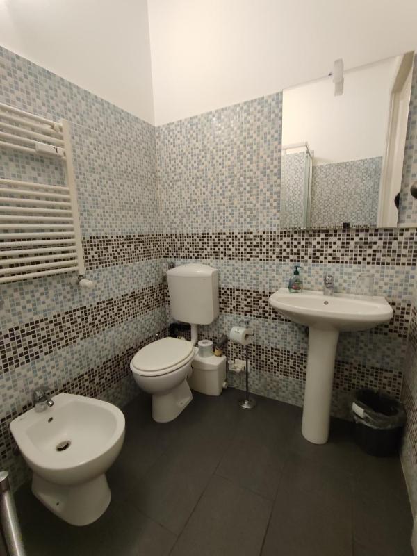 Double Room with Extra Bed image 3