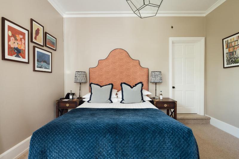 Farmhouse Classic Double Bedroom image 3