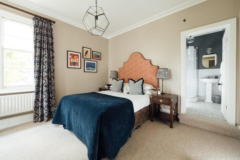 Farmhouse Classic Double Bedroom image 4