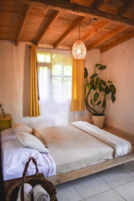 Casa Profunda - Santa Elena Images