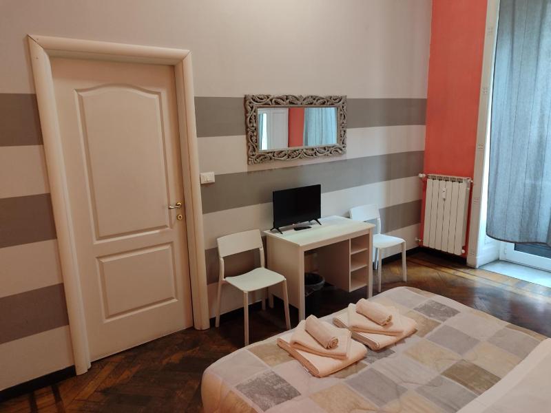 Double Room with Private Bathroom image 4