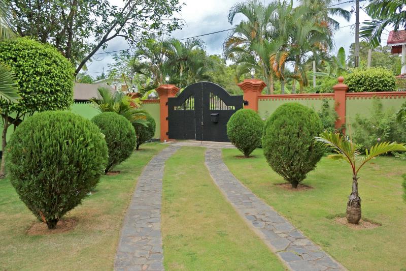 The Norfolk Heritage Airport Villa - image 28