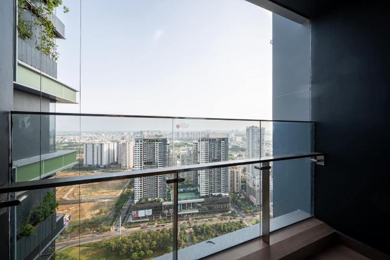 Lumiere Luxury Condotel Suites - image 5