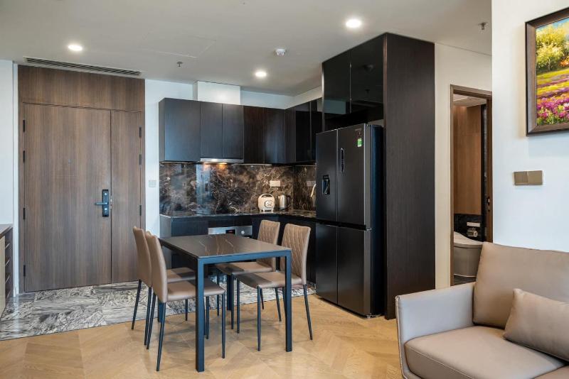 Lumiere Luxury Condotel Suites - image 12