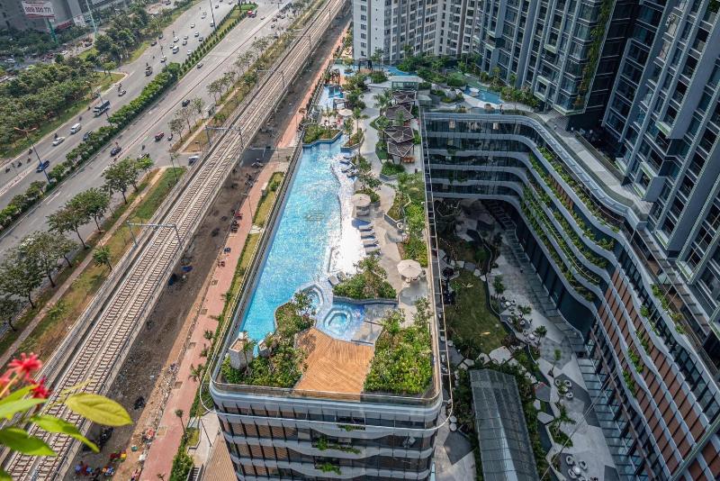 Lumiere Luxury Condotel Suites - image 7