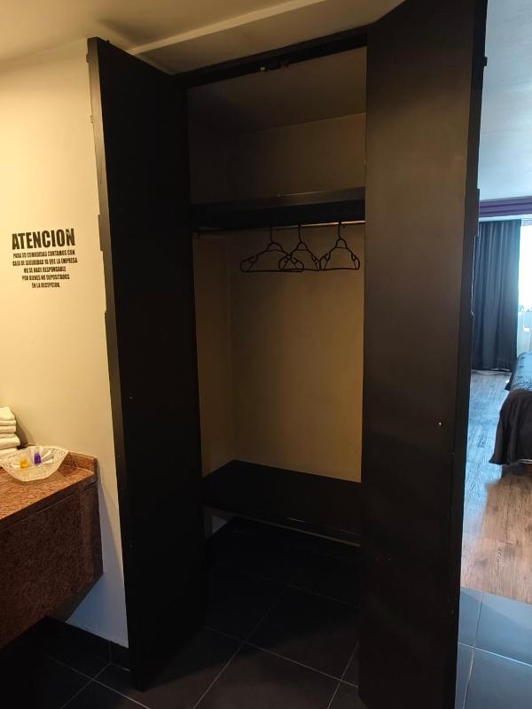 Hotel Max - image 32