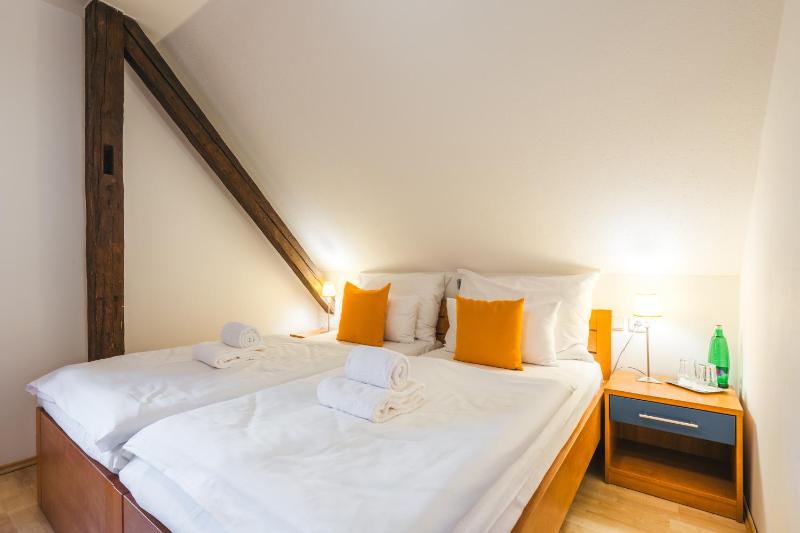 Double or Twin Room image 3