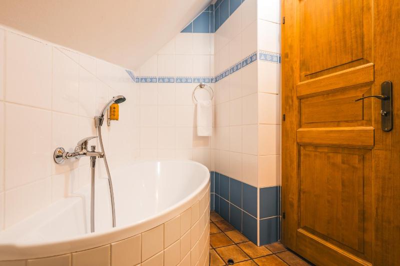 Double or Twin Room image 4