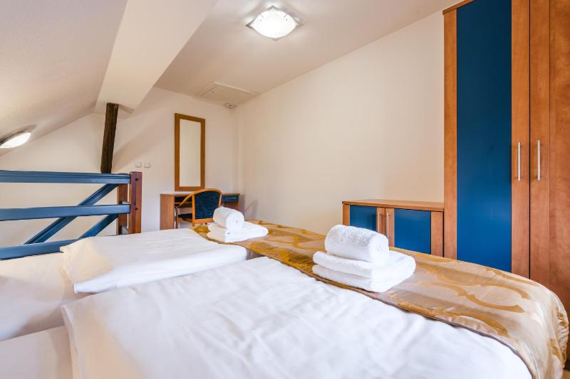 Double or Twin Room with View image 4