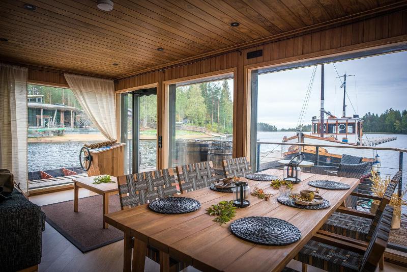 Suite with Lake View and Spa access image 1