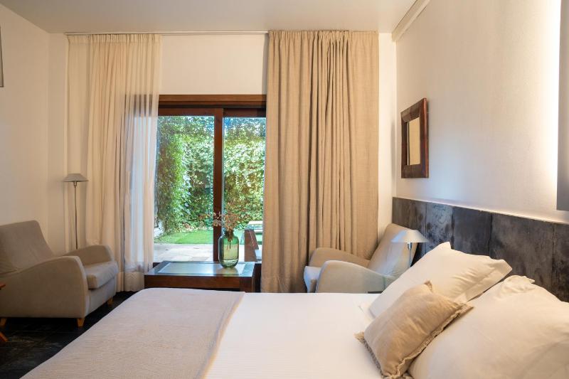 Superior Double or Twin Room with Terrace image 1