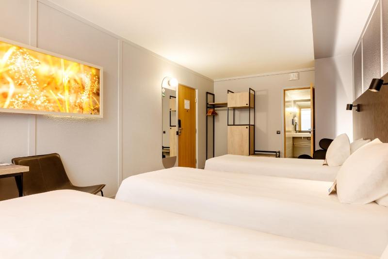 Classic Triple Room image 4