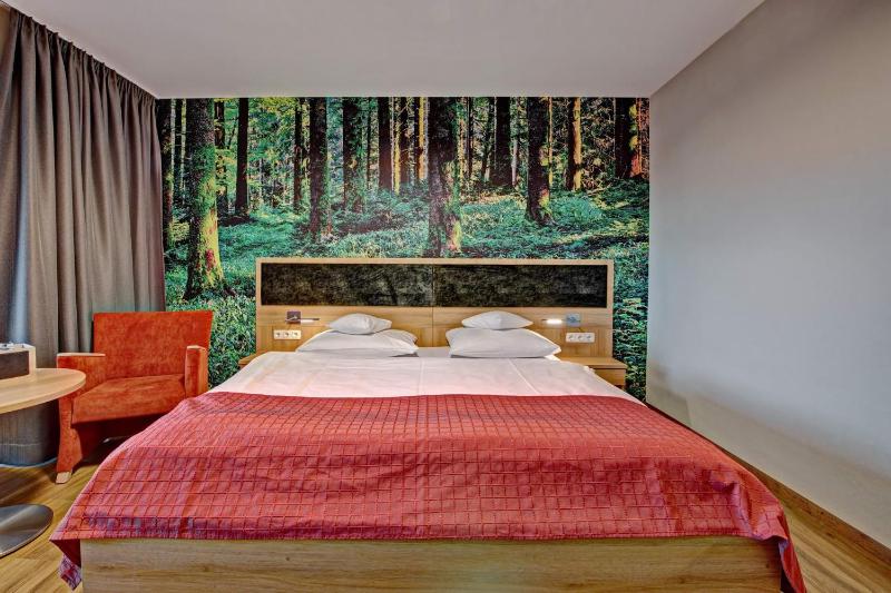 Comfort Double Room with Balcony image 4