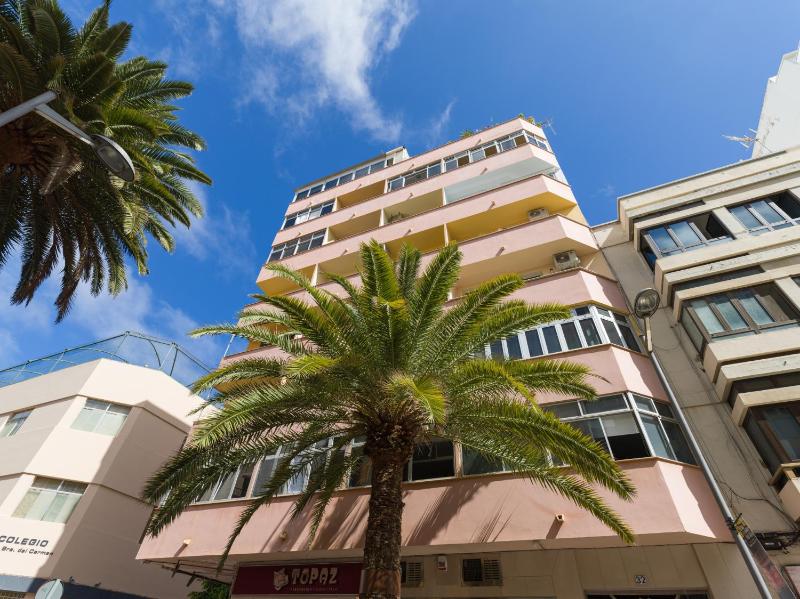 HomeForGuest Estudio Brisa Canteras con terraza - image 17
