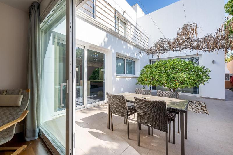 797 HOLIDAY RENTALS - Hermosa villa en playamar - image 18