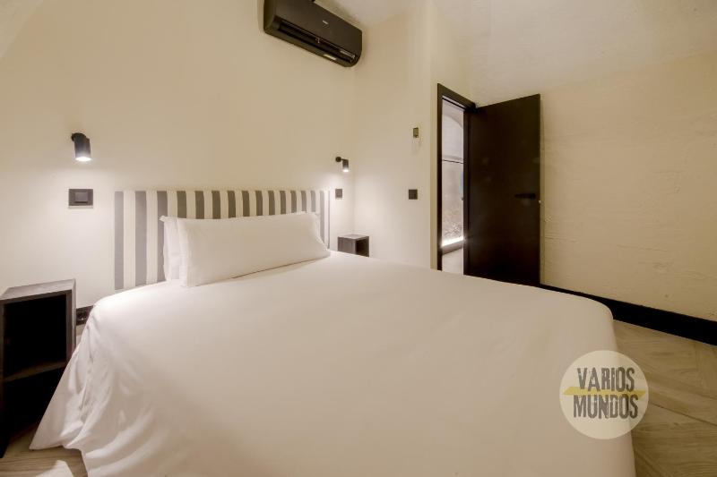 Deluxe Apt en el centro de Madrid para 9pax E3 - image 4