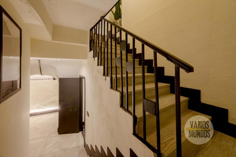 Deluxe Apt en el centro de Madrid para 9pax E3 - image 14