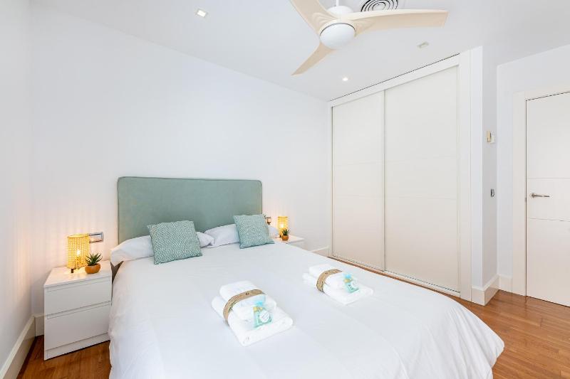 797 HOLIDAY RENTALS - Hermosa villa en playamar - image 46