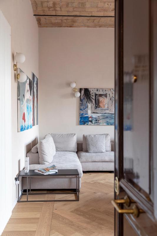 Colosseo Three-Bedroom Apartment with Terrace - Split Level - Via Capo D'Africa 50 image 3