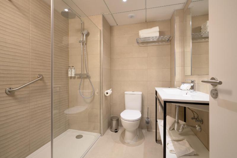 Standard Double Room image 1