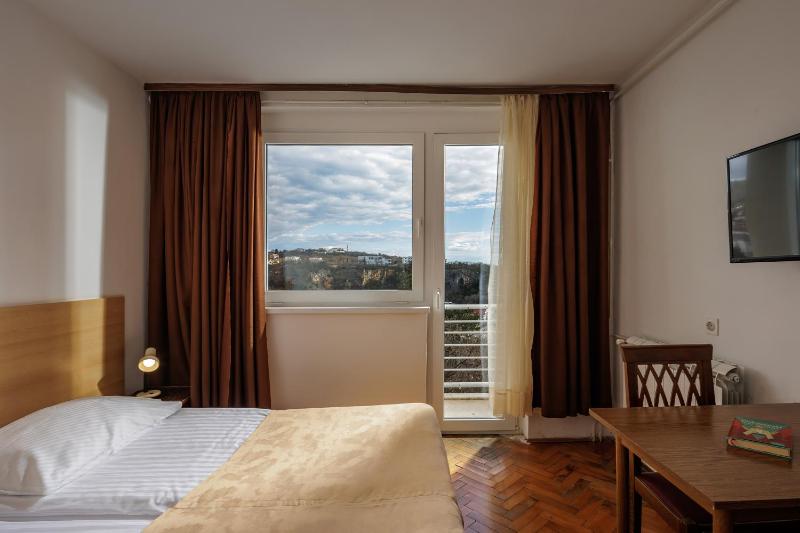 Economy Double or Twin Room image 4