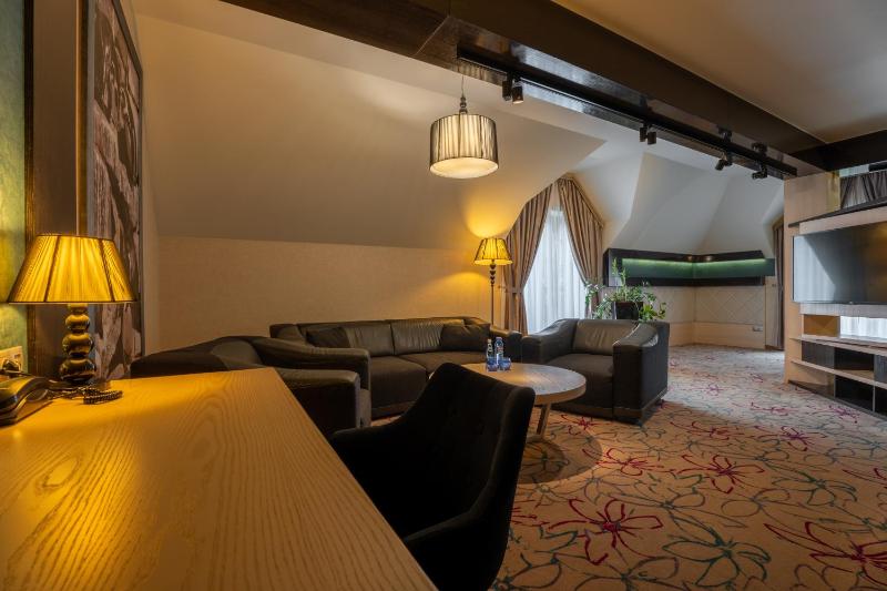 Exclusive Suite image 1
