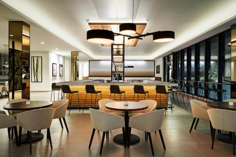 AC Hotel Tampa Airport - image 15