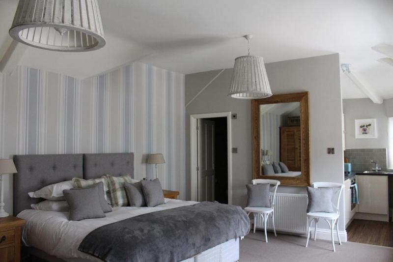 Deluxe Family Room image 1