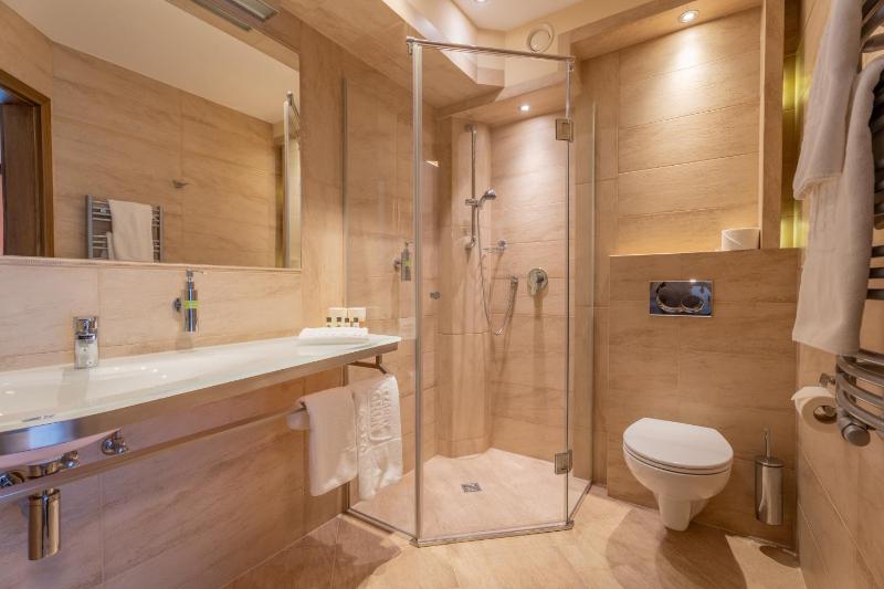 Single Room image 4