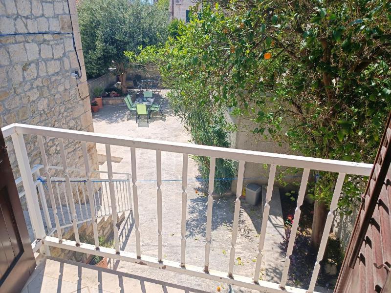 Comfort One-Bedroom Apartment with Balcony image 2