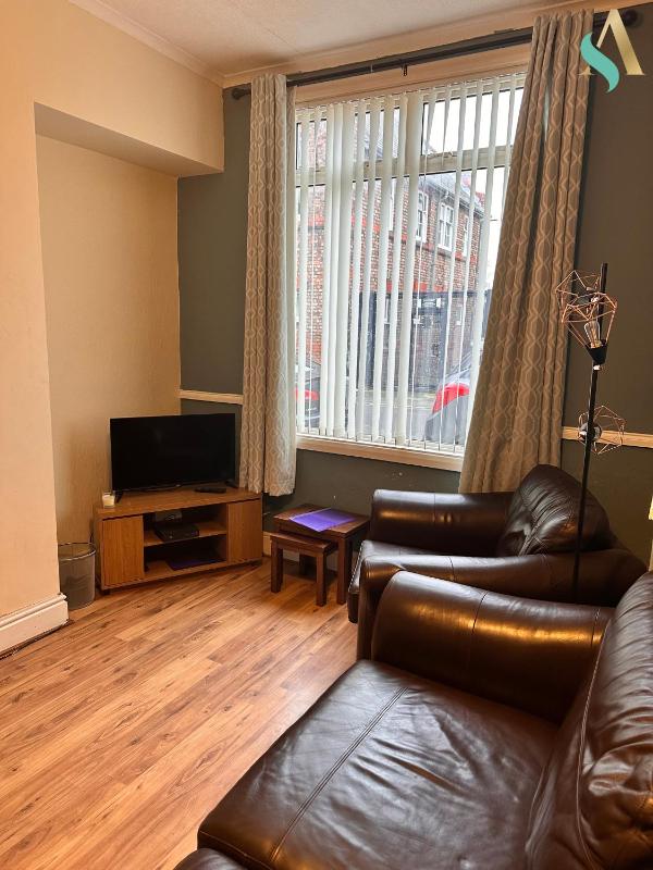 Three-Bedroom Apartment image 3
