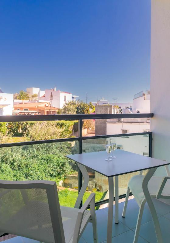 One-Bedroom Apartment with Land View image 4