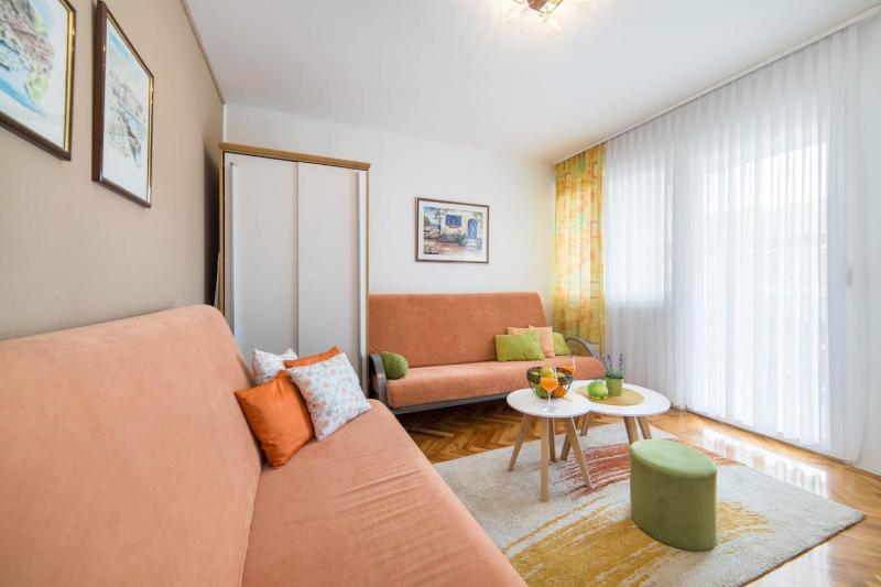 Apartment Orange Oasis - image 8