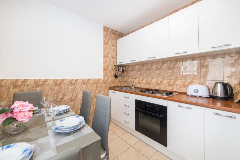 Apartment Orange Oasis - image 7