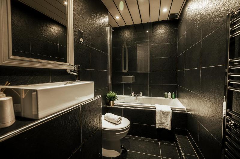 Standard Double (Private External Bathroom) image 4