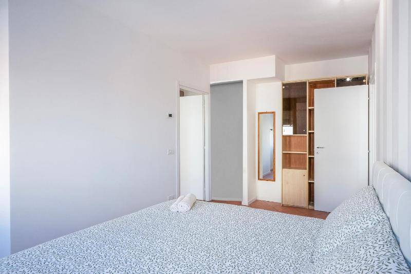 Bologna41 - image 6