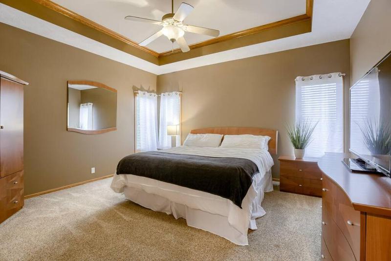 Five-Bedroom House image 4