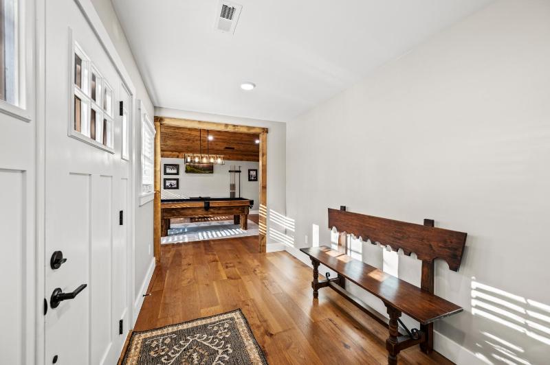 Hidden Hills Hideaway - image 16
