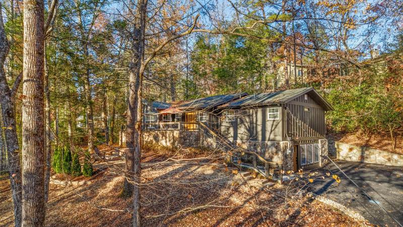 Hidden Hills Hideaway - image 47