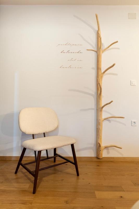 Triple Room with Terrace image 2