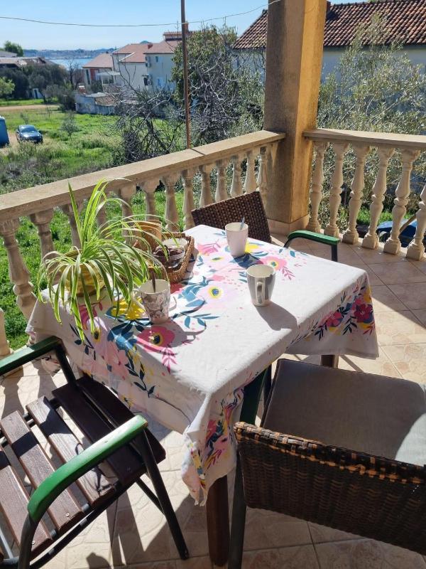 Three-Bedroom Apartment with Terrace image 4