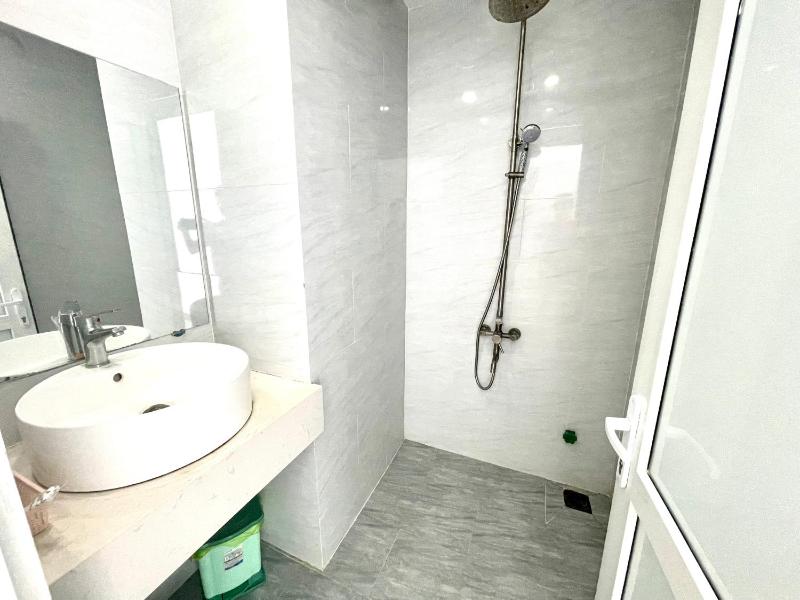 Royal Beachfront Nha Trang Apartment - image 3
