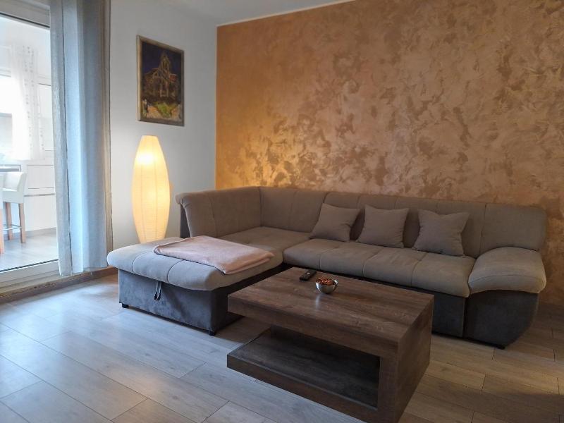 APARTMENT NEVERA - image 10