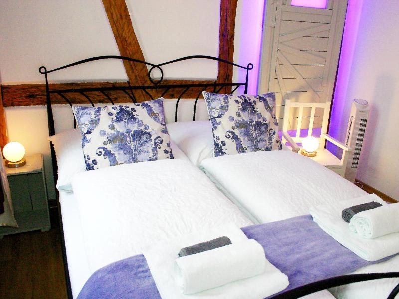 Small Double Room image 2