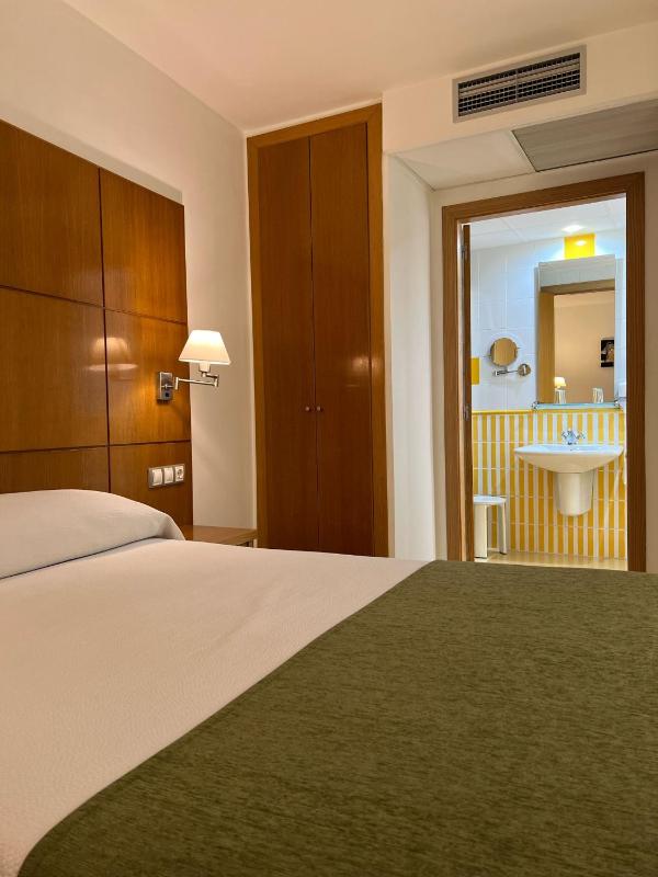 Hotel Tio Pepe - image 17