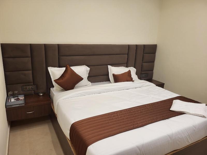 Hotel Grand Sharon - image 16