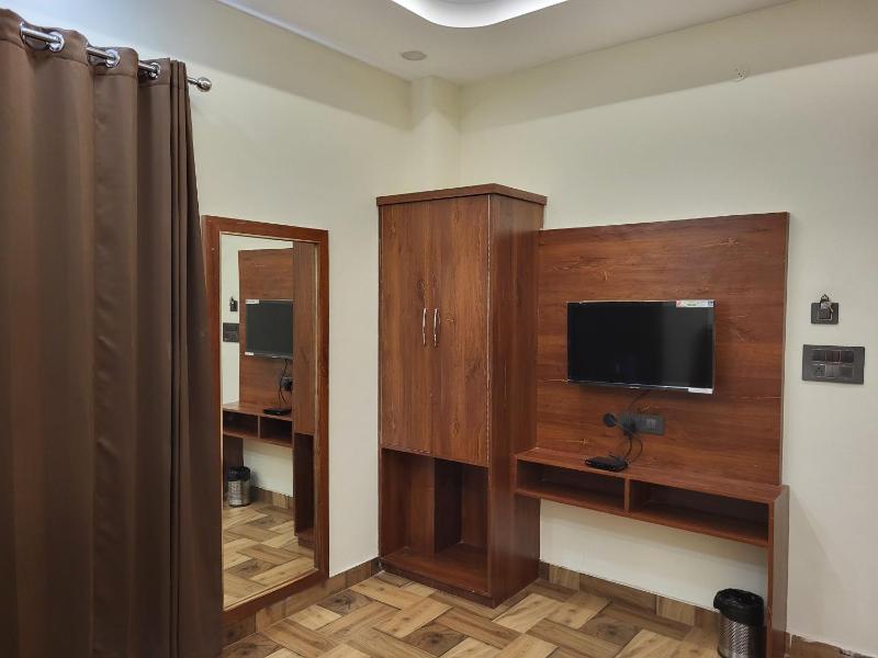 Hotel Grand Sharon - image 14