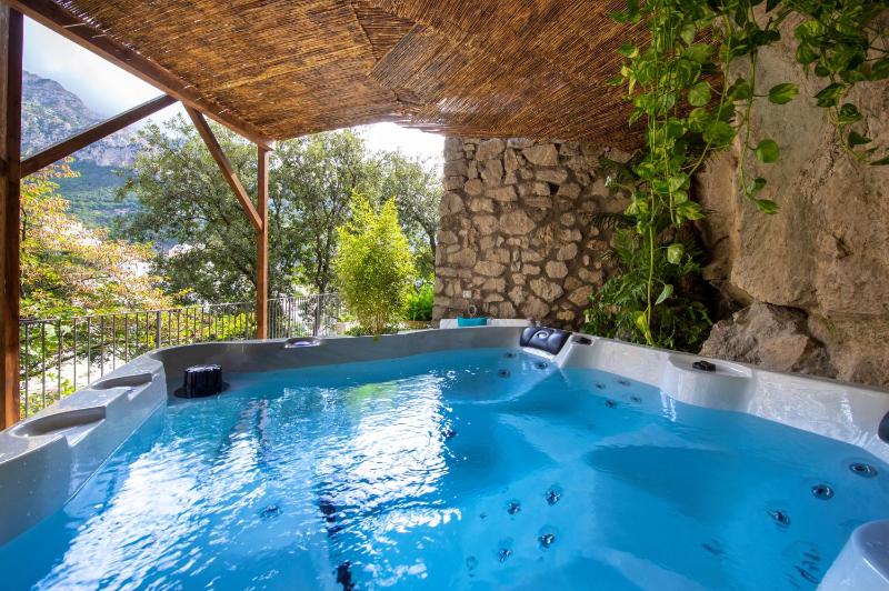 AMORE RENTALS - Villa Elio - image 44