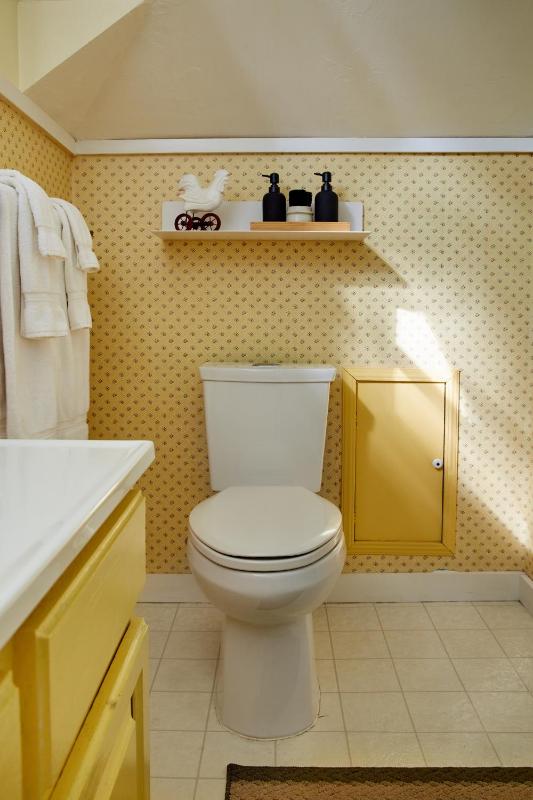 Deluxe Double Room with Extra Bed - Pet Free image 2