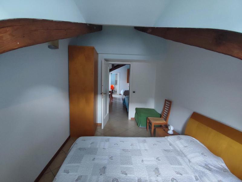 One-Bedroom Apartment image 2